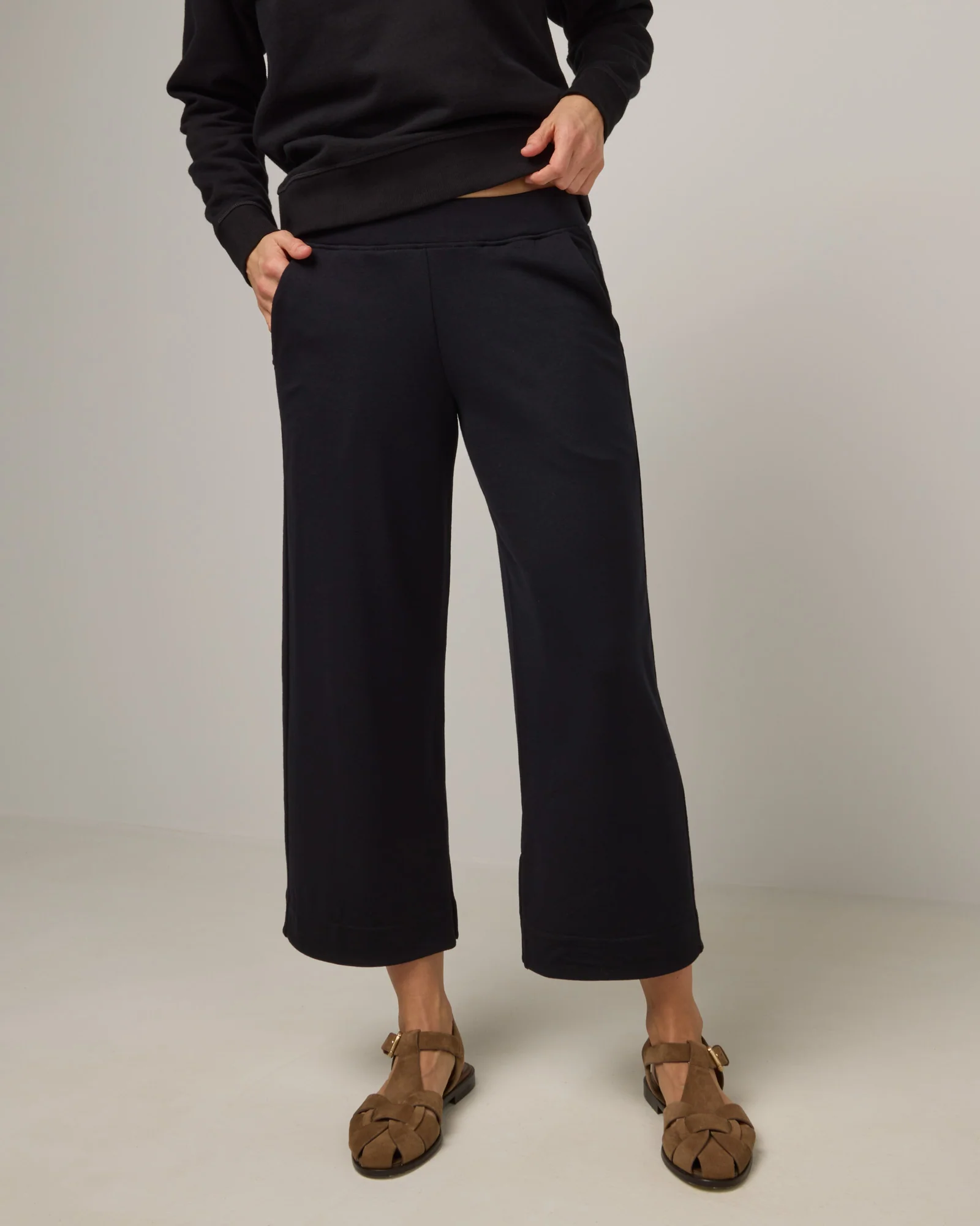Aspen Wide Leg Crop Sweatpants