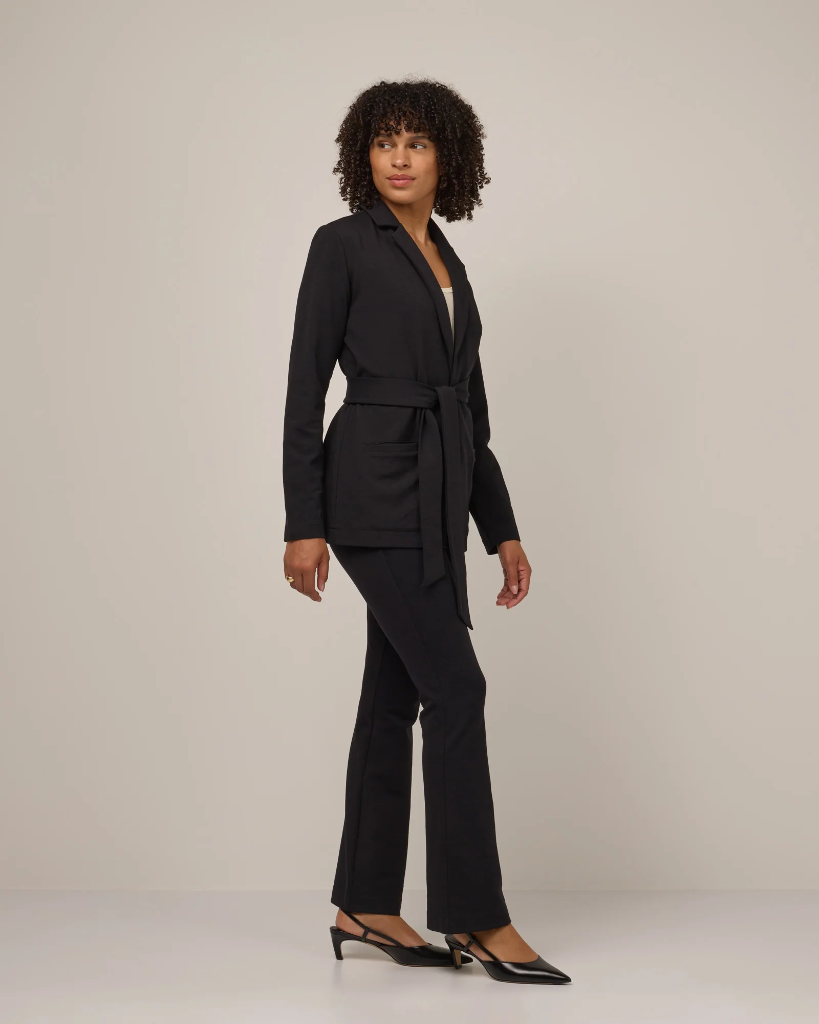 Kristen Blazer - Image 3