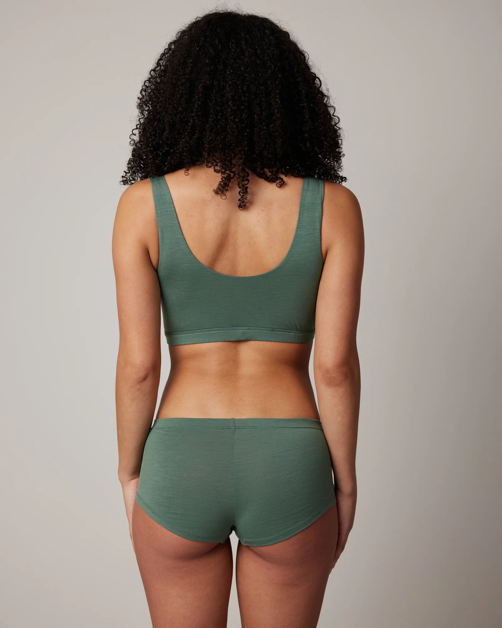 Roam Scoop Neck Bra - Image 4