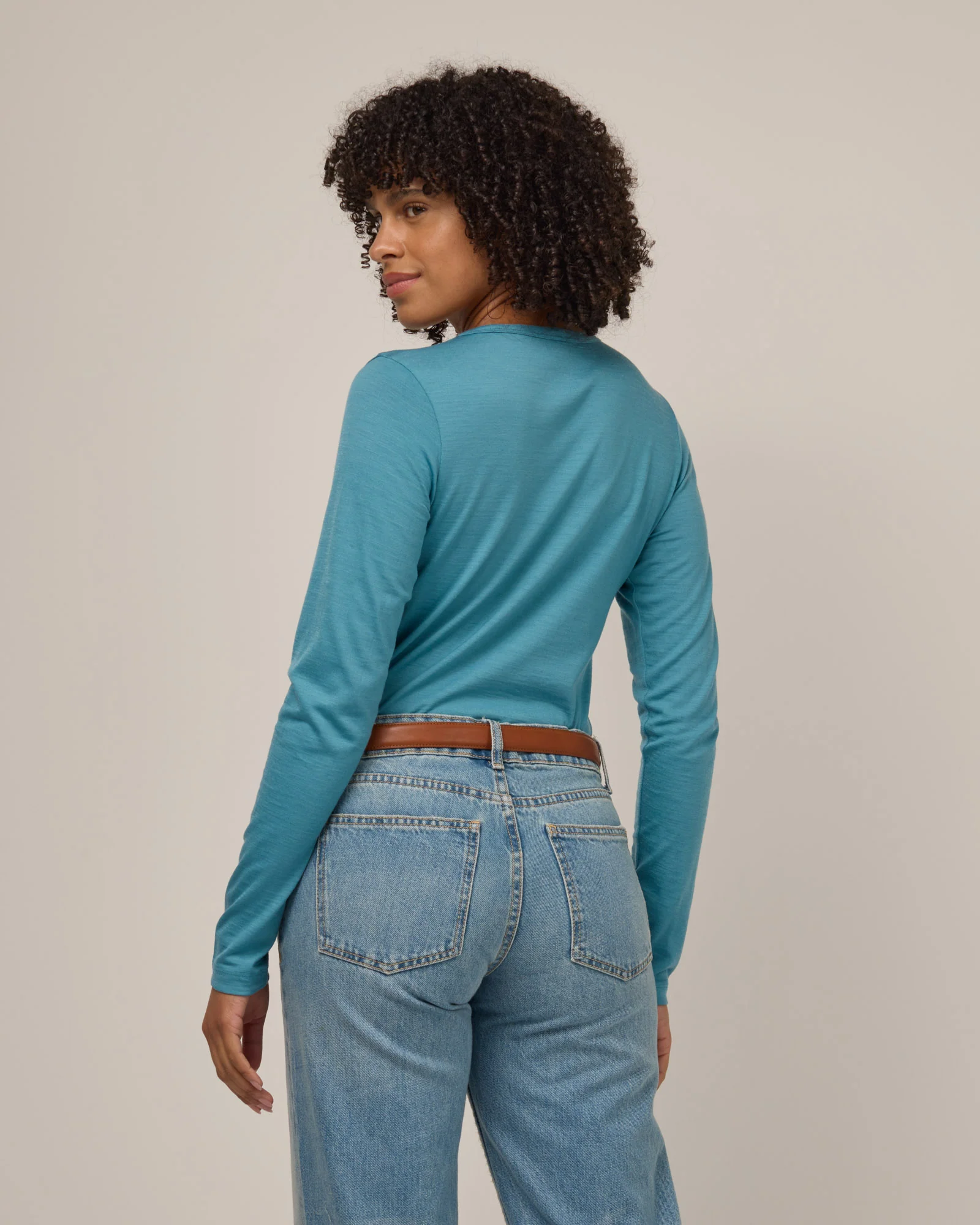 Sloan Signature Fitted Tee - Image 4