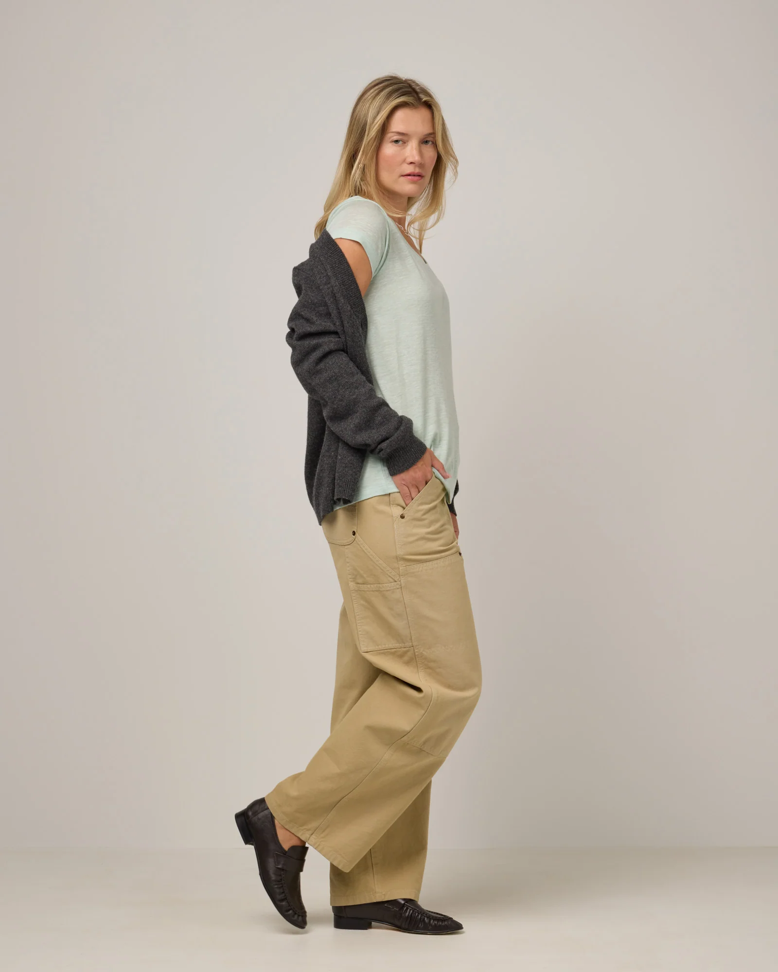 Stella Linen Scoop Neck Tee - Image 2