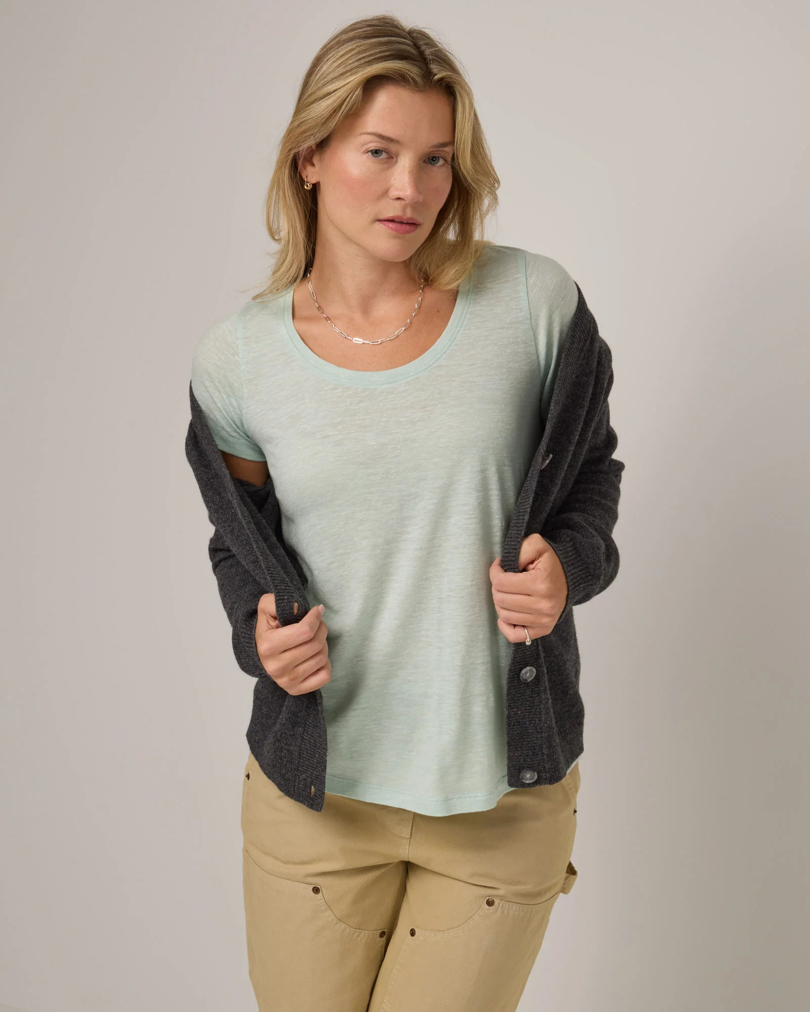 Stella Linen Scoop Neck Tee - Image 4