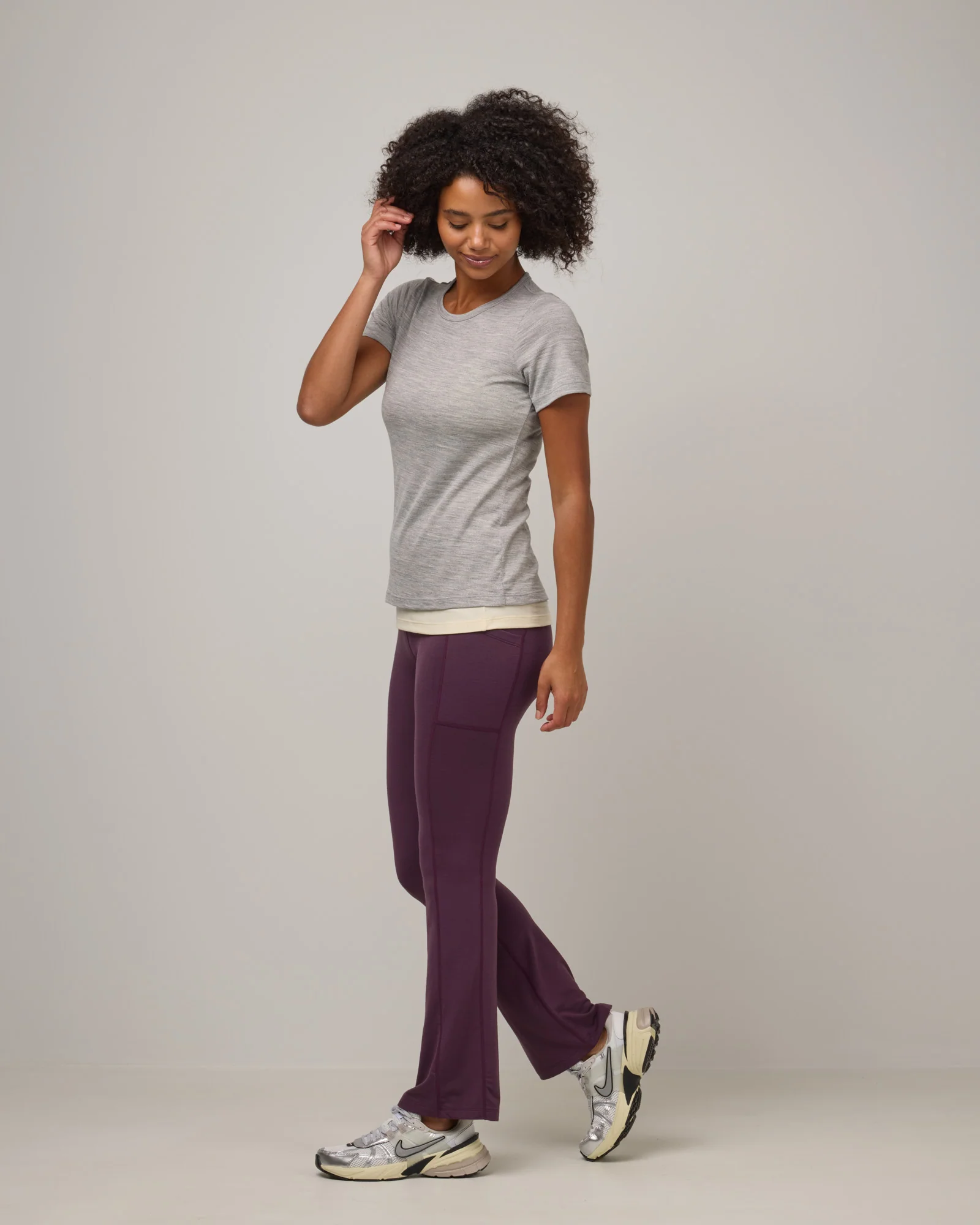 Summit Straight Cut Pocket Legging - Image 3